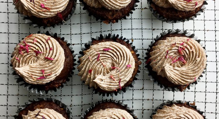 Zuckerfreie Schoko-Cupcakes vegan