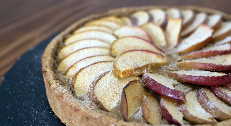 Zuckerfreier Apfelkuchen vegan